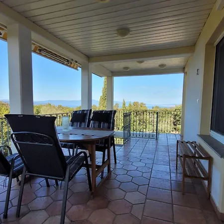 Ljubica 3 By Interhome * Malinska