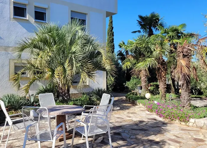 Ljubica 3 By Interhome Apartament Malinska